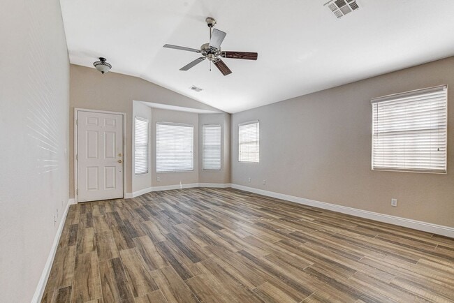 Building Photo - 5053 Cedar Lawn Way
