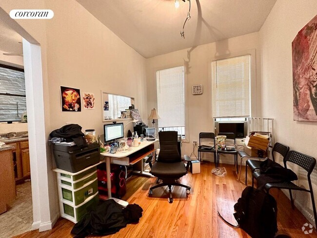 Building Photo - 938 Amsterdam Ave