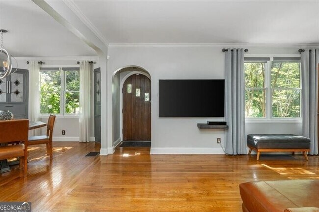 Foto del edificio - 168 Garland Ave