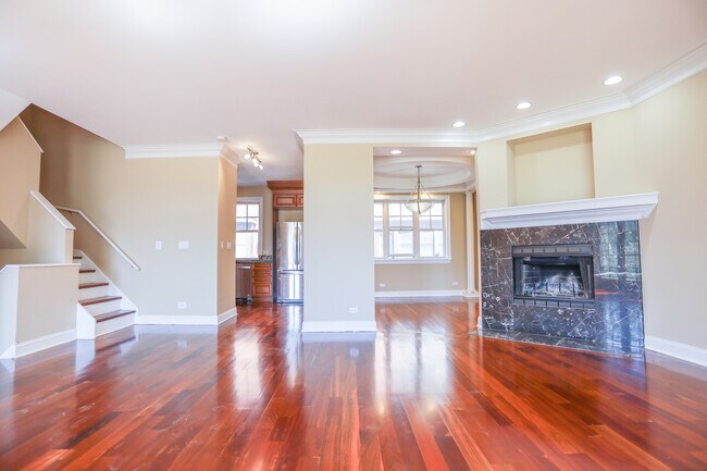 Foto del edificio - 4333 W Peterson Ave