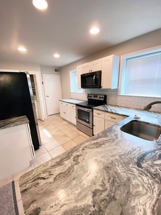 113 S 3rd St Unit A, North Wales, PA 19454 Apartments in North Wales, PA