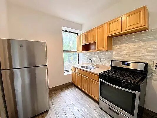 Foto del edificio - 301 W 141st St