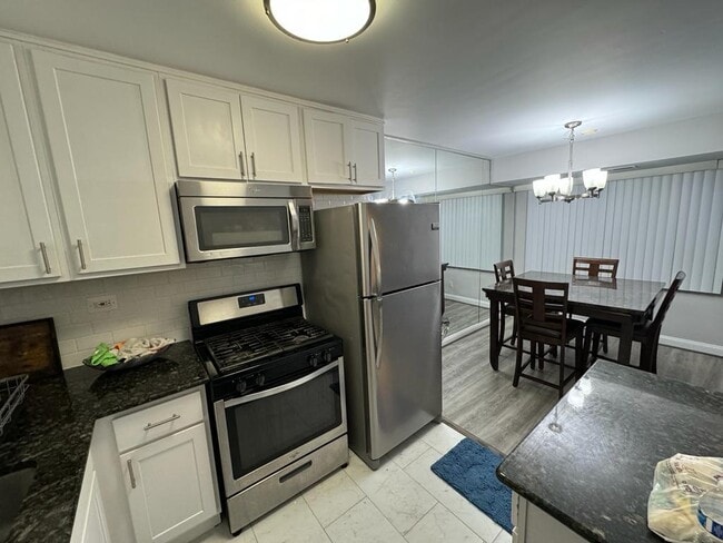 Photo - 401 N Armistead St Apartment