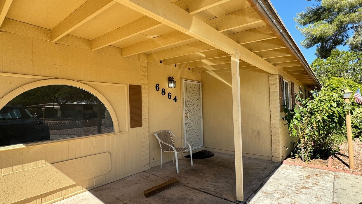 Foto principal - Eastside (Kolb and Stella) 5 bedroom house...