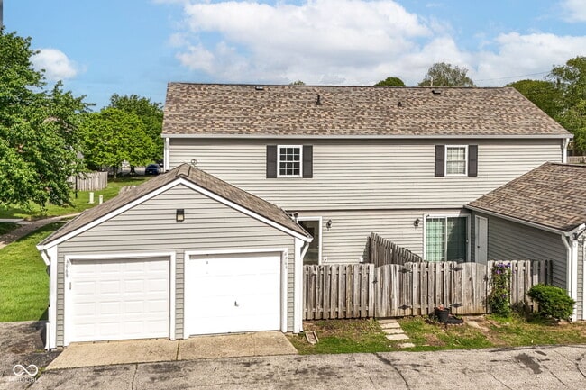 Building Photo - 4964 W 59th St