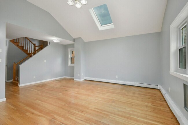 Foto del edificio - 3546 Huguenot Ave