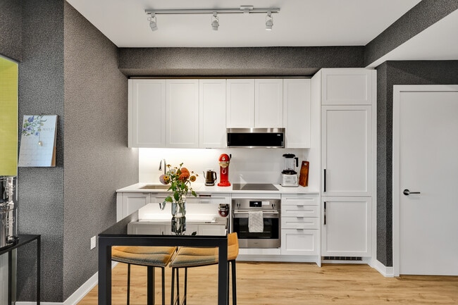 Building Photo - 250 Lawrence Ave W