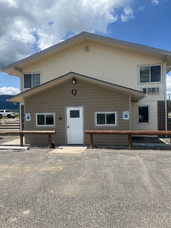 Building Photo - 1201 W Montana St