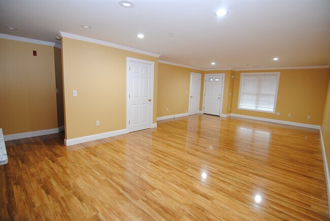 Foto del edificio - 3-112 Maple Ridge Dr