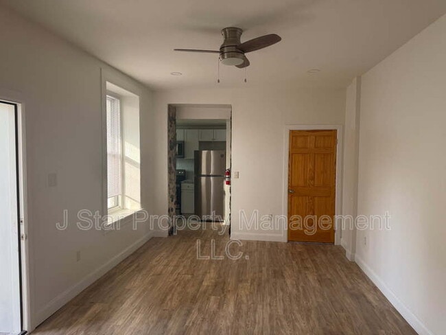 Building Photo - 2851 Kutztown Rd