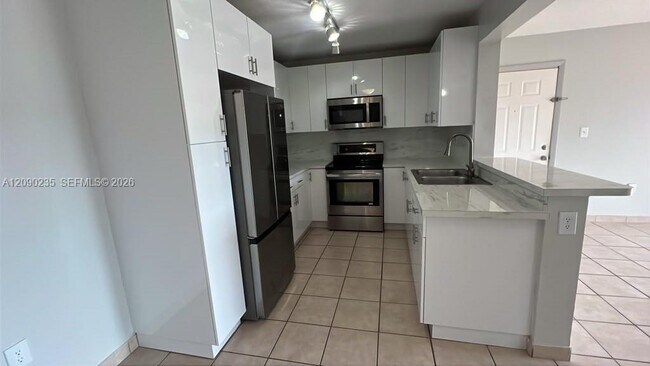 Foto del edificio - 3000 NW 5th Terrace