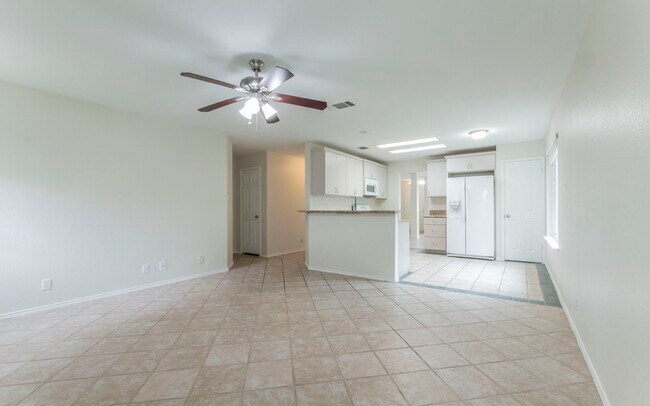 Foto del edificio - 14912 Big Falls Dr