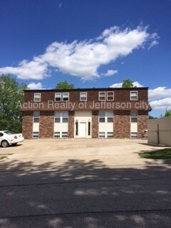 Primary Photo - 2 bedroom, 1 bath aparment