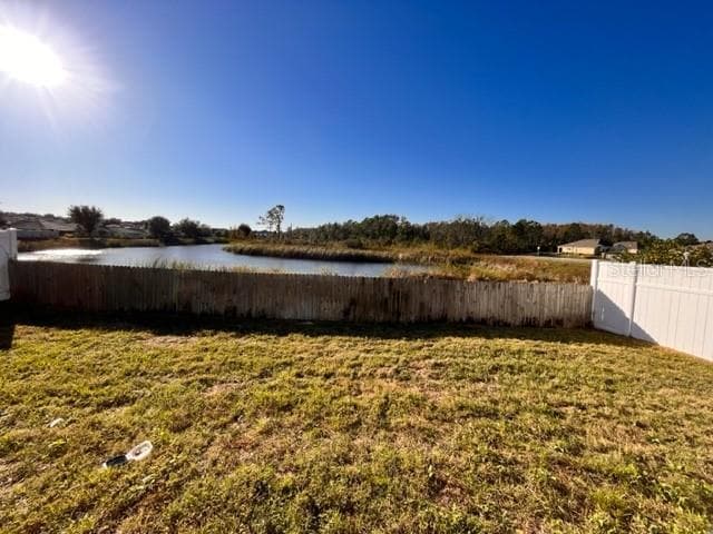 Building Photo - 664 Canna Dr