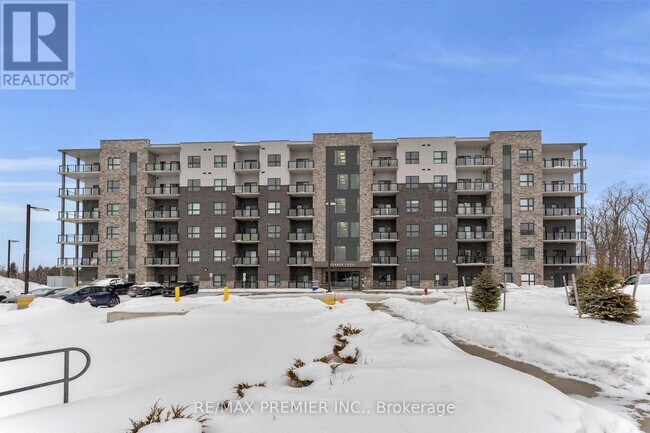 Photo du bâtiment - 1000 Lackner Blvd