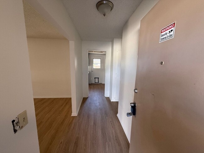 Foto del edificio - 871 W Mayberry Ave