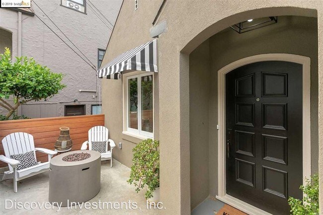 Foto del edificio - 1043 Norwood Ave