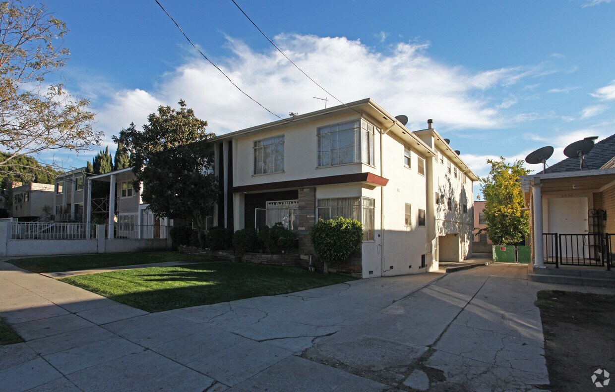 Primary Photo - 4818 Franklin Ave