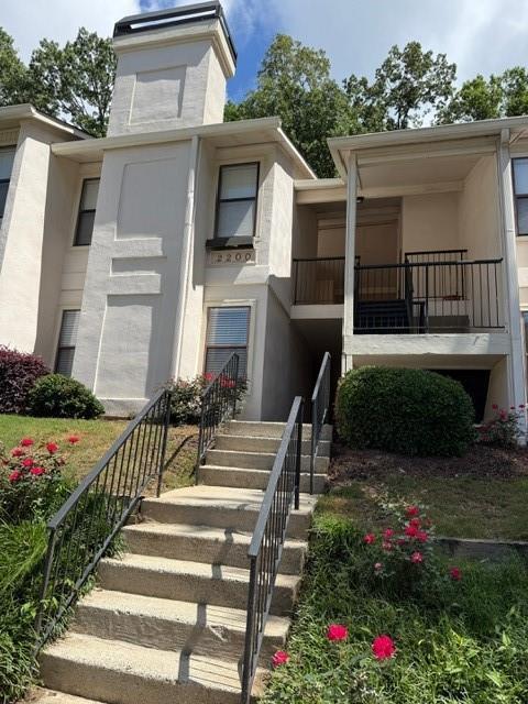 Building Photo - 2201 Huntingdon Chase