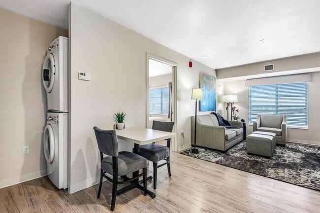 Foto del edificio - 11400 E Peakview Ave