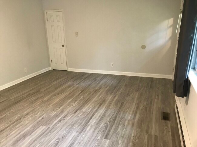 Foto del edificio - 5511 Ponderosa Dr