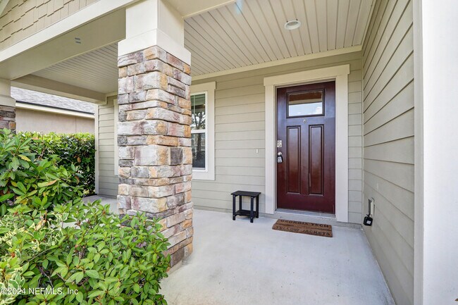 Foto del edificio - 14825 Rain Lily St