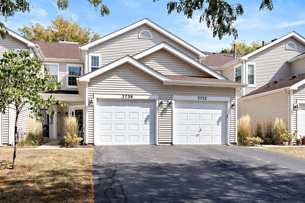 Primary Photo - 2736 Odlum Dr