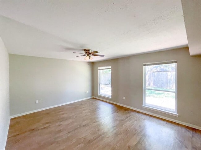 Building Photo - 1832 Bimini Way