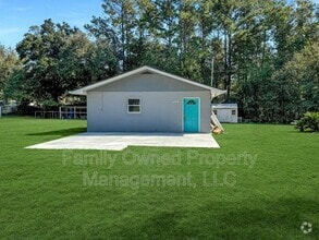 Building Photo - 110 Shady Ln