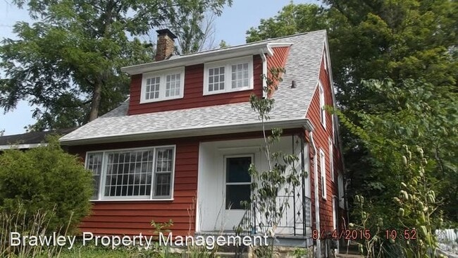 Foto del edificio - 5 br, 2 bath House - 719 E. Hunter Ave