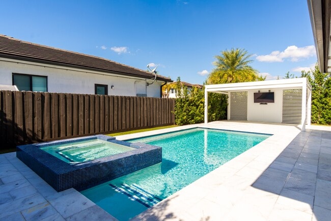 Foto del edificio - 2030 SW 145th Ave