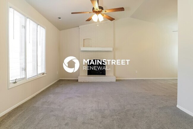 Building Photo - 3 Bedroom Pet-Friendly Home in Winston-Salem, NC with Main Street Renewal