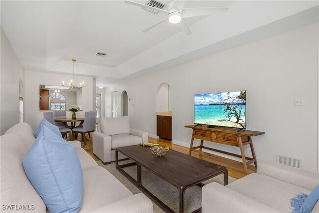 Building Photo - 701 Augusta Blvd