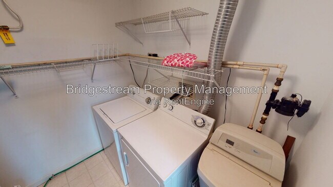 Foto del edificio - 3049 Westminster Dr