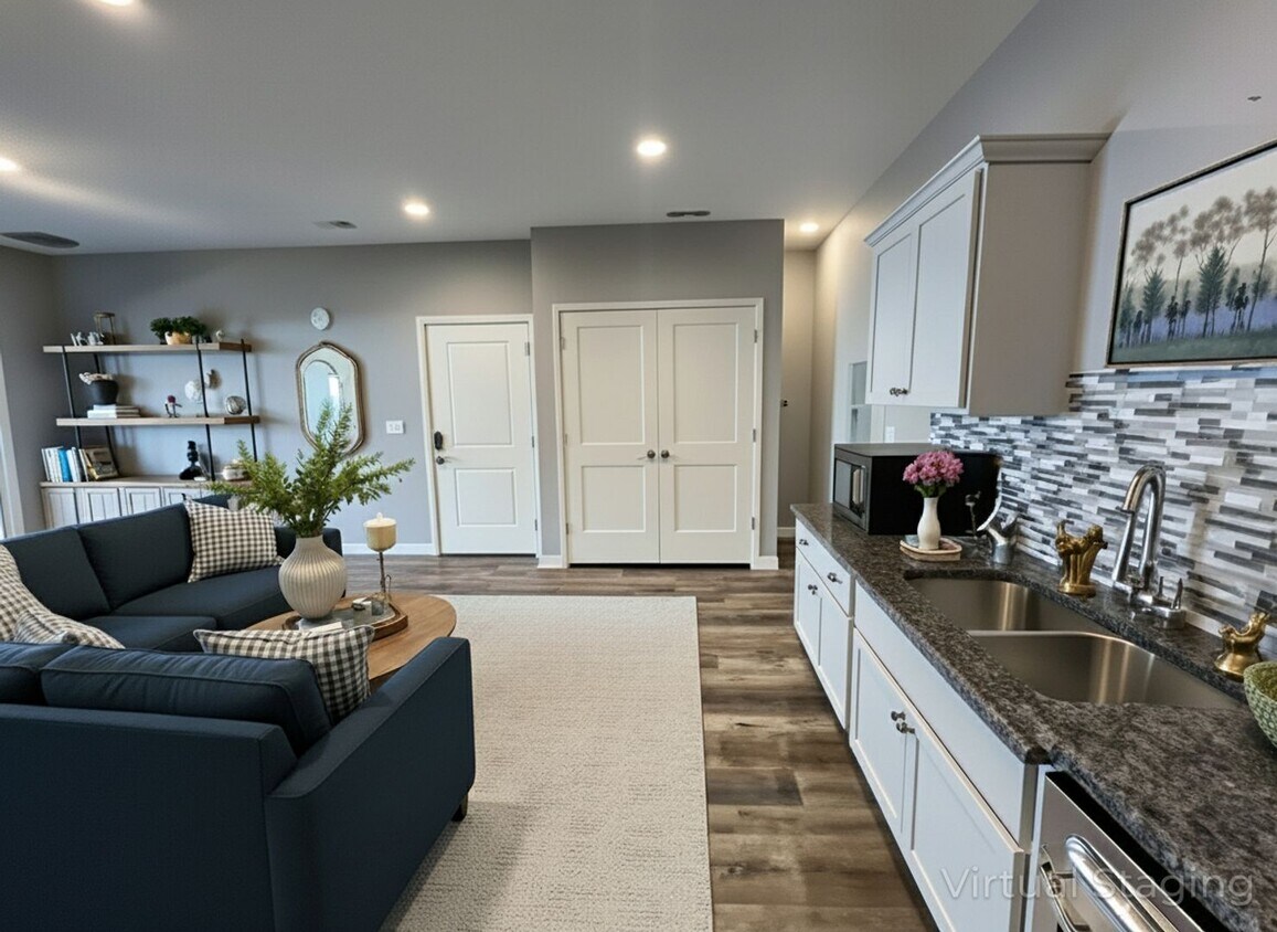 Foto principal - 1 Bedroom 1 Bath Walk-In Level Lakeside Apartment ADA Compliant - Offering Flexible Lease Terms &...