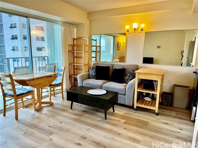 Building Photo - 2440 Kuhio Ave.