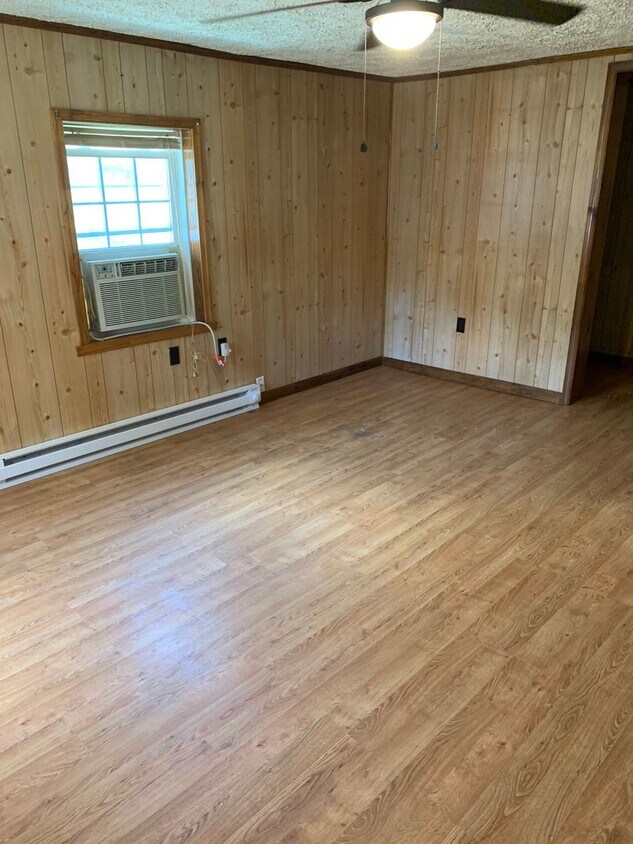 Foto principal - Small Two Bedroom in Blackstone