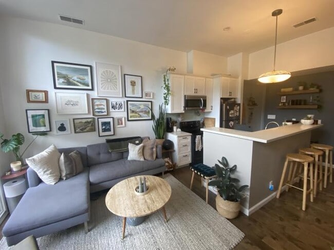 Building Photo - 2 bedroom in San Francisco CA 94118