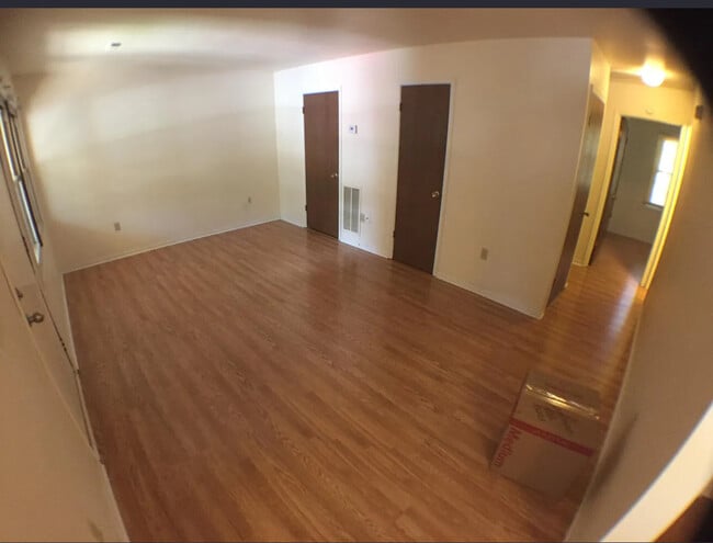 Foto del edificio - 1747 Donlee Dr