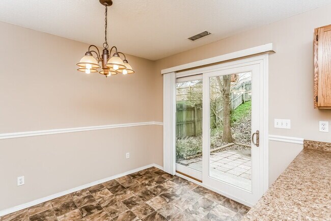 Foto del edificio - 3054 Champion Ln SW