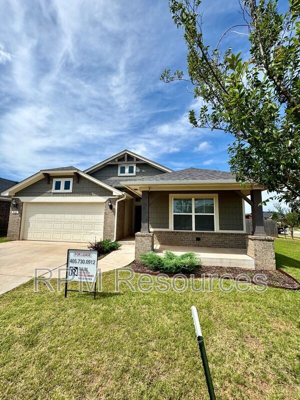 Photo - 702 Midland Valley St House