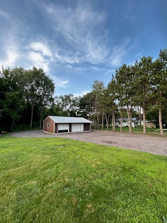 Foto del edificio - Spacious 3-Bedroom, 2-Bath Home in Middleb...