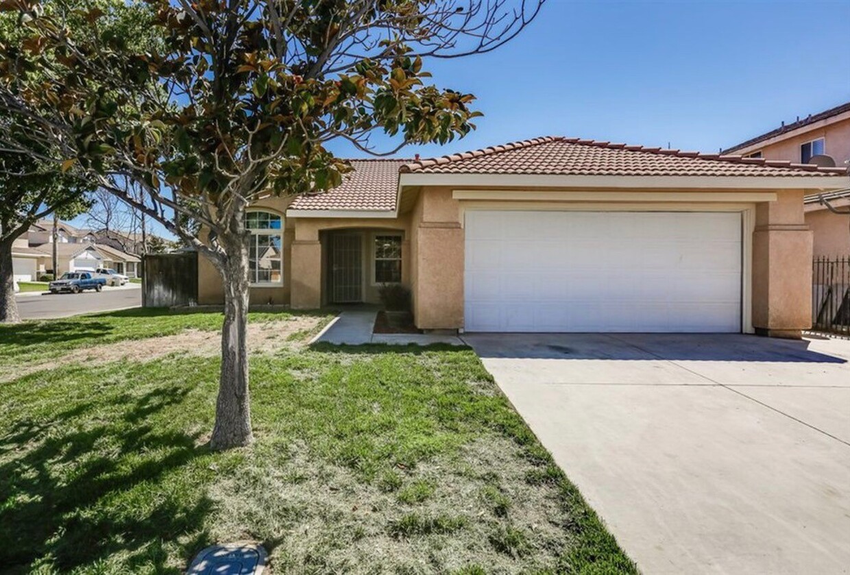 Primary Photo - 3BD/2BA May Ranch Home!