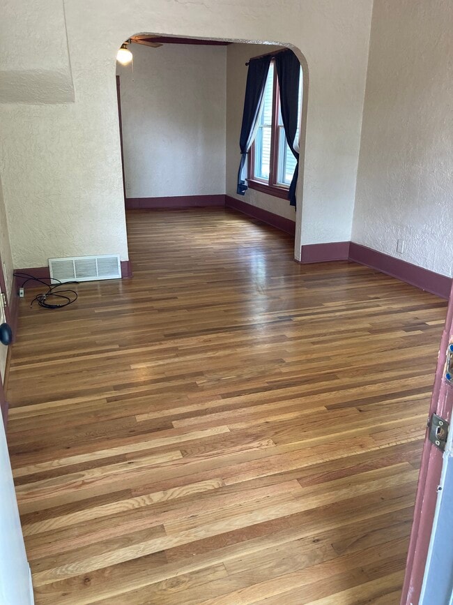 Living room (view from front door) - 120 N Chestnut St