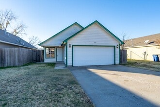 Building Photo - 5620 S Waco Ave
