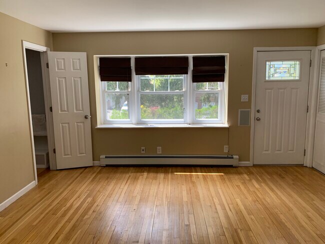 Living Room - 9 Mechanic St