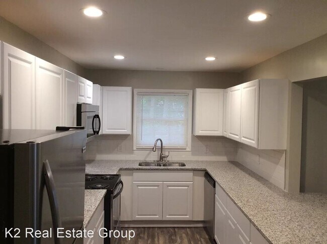 Building Photo - 2 br, 1 bath House - 2509 Eastway Drive