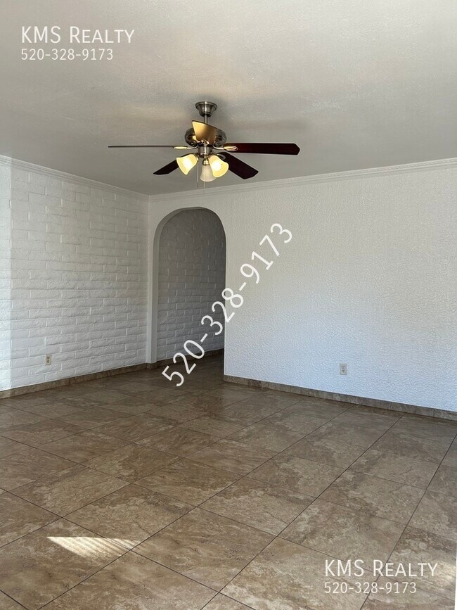 Foto del edificio - 3 Bed / 2 Bath Townhouse
