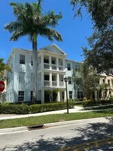 Building Photo - 225 Murcia Dr