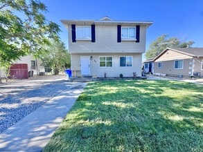 Building Photo - 71 W 750 N